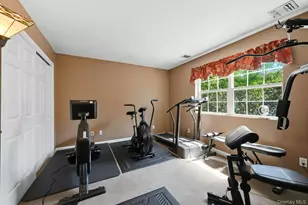 3 Pia Ct, Holtsville, NY 11742 - Photo 26