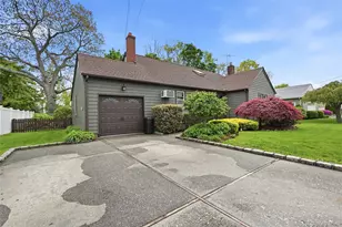 41 Lane St, Lindenhurst, NY 11757 - Photo 2