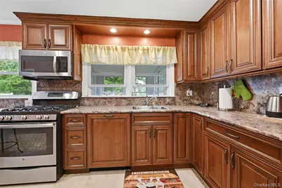 41 Lane Street, Lindenhurst, NY 11757 - Photo 14