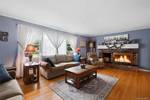41 Lane St, Lindenhurst, NY 11757 - Photo 8