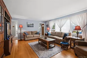 41 Lane St, Lindenhurst, NY 11757 - Photo 10