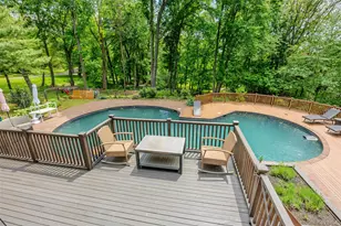6 The Hollows W, East Norwich, NY 11732 - Photo 12