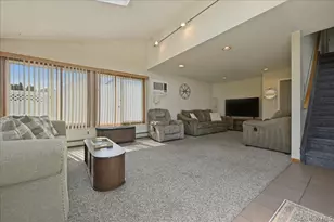 335 Twin Ln S, Wantagh, NY 11793 - Photo 18