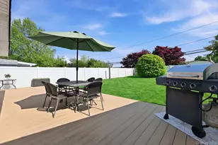 335 Twin Ln S, Wantagh, NY 11793 - Photo 28