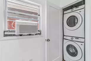 21-52 48th St, Astoria, NY 11105 - Photo 16