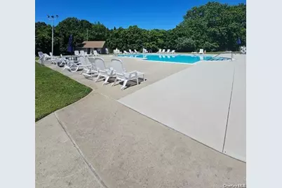 10 Aspen Court #10, Coram, NY 11727 - Photo 20