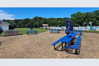 10 Aspen Court #10, Coram, NY 11727 - Photo 26