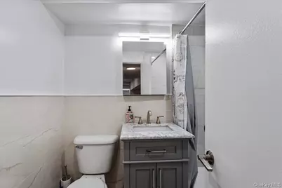 139-15 83rd Avenue #B32, Briarwood, NY 11435 - Photo 10