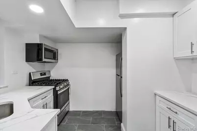 139-15 83rd Avenue #B32, Briarwood, NY 11435 - Photo 12