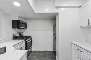 139-15 83rd Ave, Briarwood, NY 11435 - Photo 12