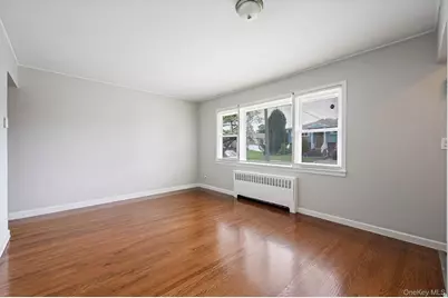 202 Nevada Street, Hicksville, NY 11801 - Photo 22