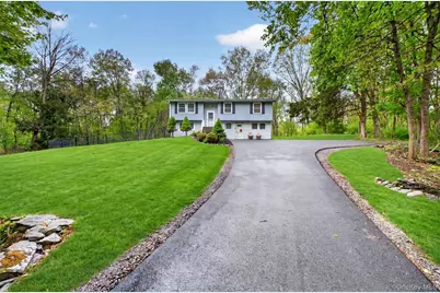 79 Wendy Drive, Poughquag, NY 12570 - Photo 2