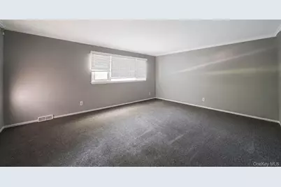 31 Crooked Hill Road, Huntington, NY 11743 - Photo 14