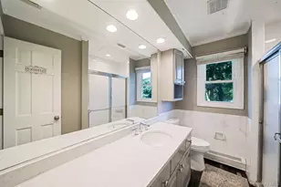 31 Crooked Hill Rd, Huntington, NY 11743 - Photo 20