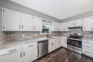 31 Crooked Hill Rd, Huntington, NY 11743 - Photo 6