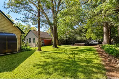 2027 Oakland Avenue, Wantagh, NY 11793 - Photo 30