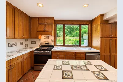 1 Edgehill Road, Glen Cove, NY 11542 - Photo 12
