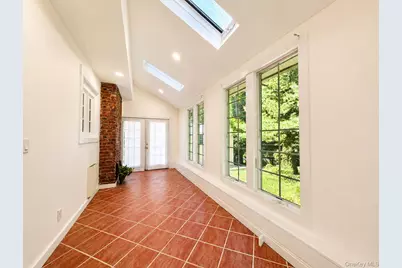 1 Edgehill Road, Glen Cove, NY 11542 - Photo 10