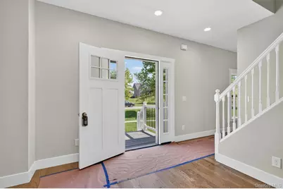 21 Harcourt Cosman Drive, Newburgh, NY 12550 - Photo 6