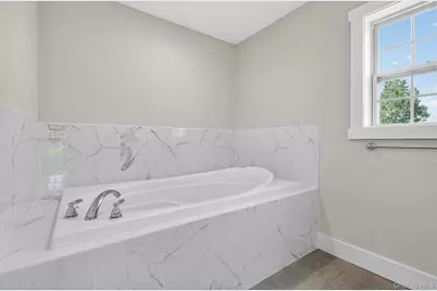 21 Harcourt Cosman Drive, Newburgh, NY 12550 - Photo 30