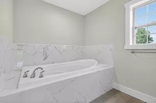 21 Harcourt Cosman Dr, Newburgh, NY 12550 - Photo 30