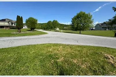 21 Harcourt Cosman Drive, Newburgh, NY 12550 - Photo 48