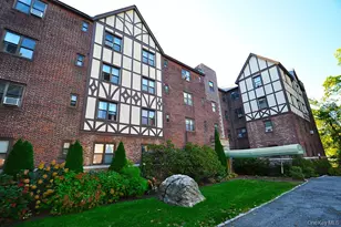 120 Stonelea Pl, New Rochelle, NY 10801 - Photo 2