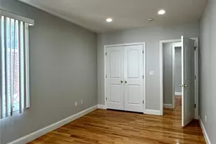 58-39 196th Pl, Fresh Meadows, NY 11365 - Photo 10