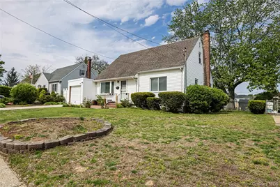 2687 Fox Road, Baldwin, NY 11510 - Photo 2