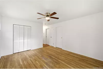 234 Winthrop Avenue, Westbury, NY 11590 - Photo 20