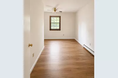 809 Tower Avenue, Maybrook, NY 12543 - Photo 8
