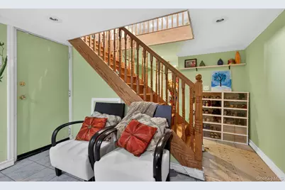 24814 Depew Avenue, Little Neck, NY 11363 - Photo 26