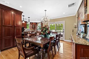 56 Middle Ln, Jericho, NY 11753 - Photo 10