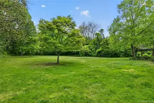 1 Springwood Path, Syosset, NY 11791 - Photo 42