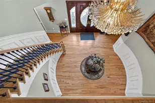 1 Springwood Path, Syosset, NY 11791 - Photo 6