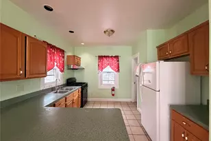 37 California Ave, Middletown, NY 10940 - Photo 4