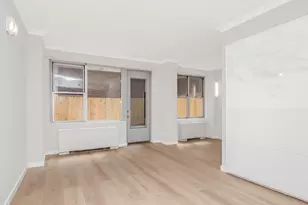 330 E 49th St, New York, NY 10017 - Photo 6