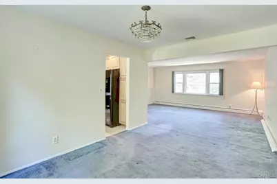 17 Twin Lakes Drive, Airmont, NY 10952 - Photo 6