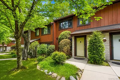 76 Belmar Drive W, New York, NY 10314 - Photo 2