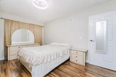 76 Belmar Drive W, New York, NY 10314 - Photo 8