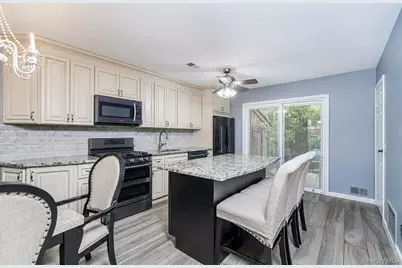 76 Belmar Drive W, New York, NY 10314 - Photo 4