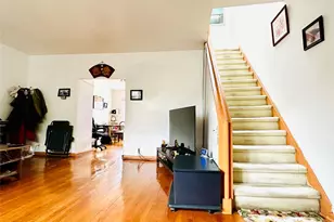 33-33 72nd St, Jackson Heights, NY 11372 - Photo 6