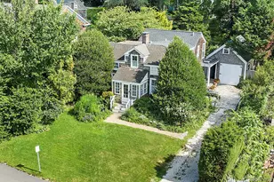 28 Bowden Square, Southampton, NY 11968 - Photo 2