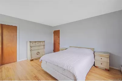 75 Barnum Street, West Babylon, NY 11704 - Photo 12