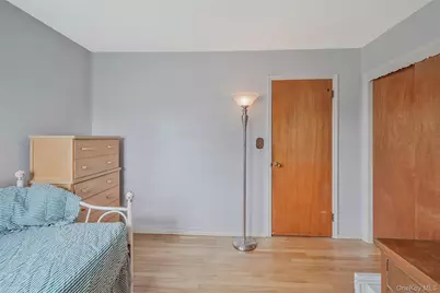 75 Barnum Street, West Babylon, NY 11704 - Photo 14