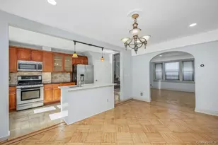 114-58 198th St, Jamaica, NY 11412 - Photo 4