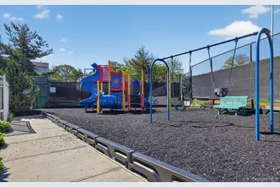 240-17 Oak Park Drive #73A, Douglaston, NY 11362 - Photo 40