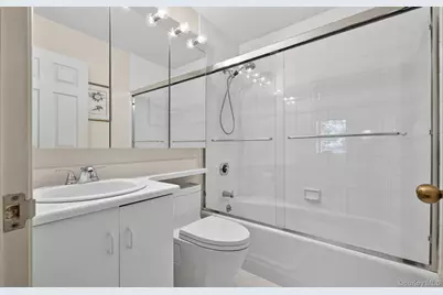 240-17 Oak Park Drive #73A, Douglaston, NY 11362 - Photo 14