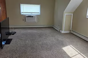 68 Summer Ln, Hicksville, NY 11801 - Photo 12