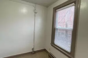 93 Ann St, Newburgh, NY 12550 - Photo 8